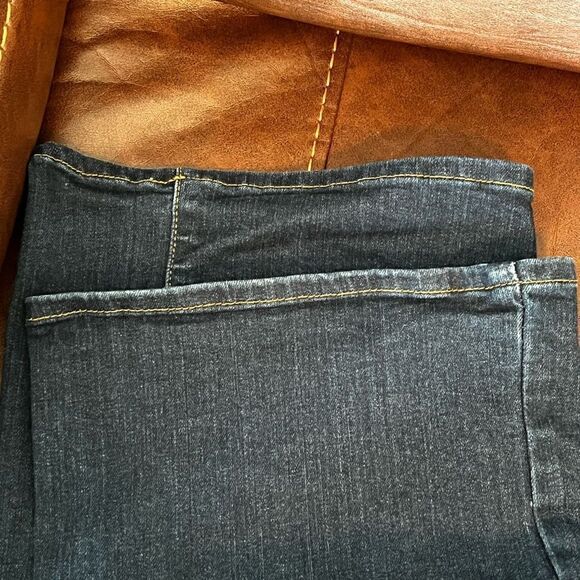 Eddie Bauer Women’s Jeans Curvy Bootcut Waist 38” Inseam 34” Rise 10.5” EUC - Picture 9 of 14